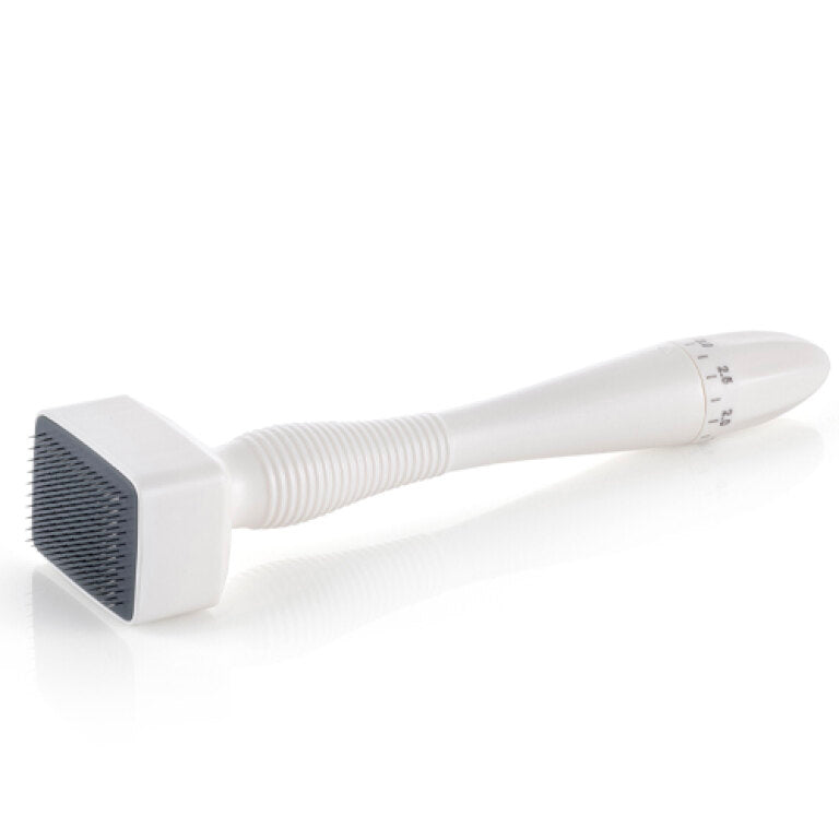 Adjustable derma stamp microneedling tool. Composed of 120 stainless steel needles for maximum hair growth stimulation.